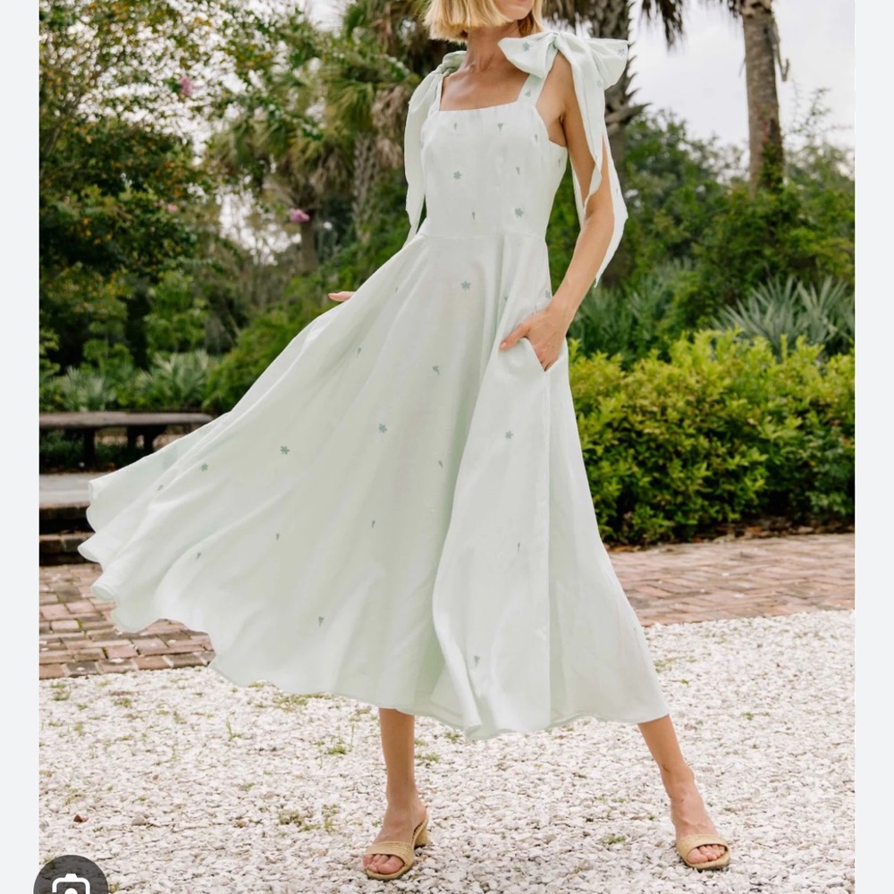 Fans Mon Sara dress